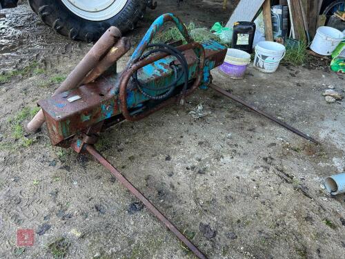 ROLL TYPE BALE SQUEEZE S/R (18)