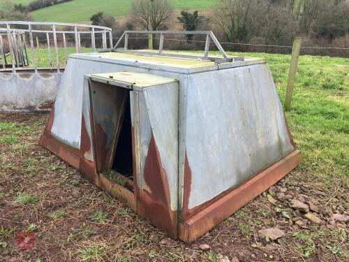 2.7M X 2M PIG ARC (7)