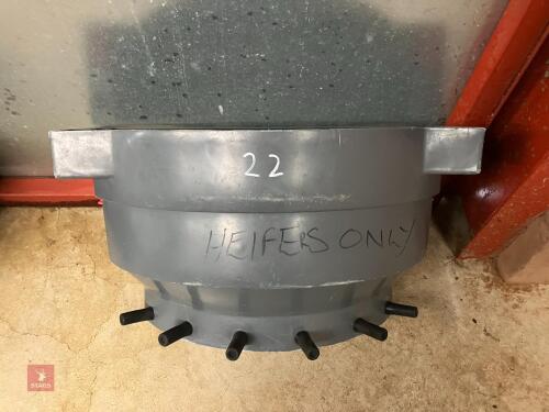 6 TEAT CALF FEEDER (22)
