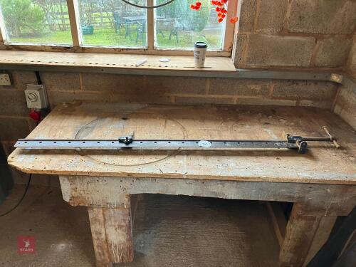 1 RECORD 138 5' SASH CLAMPS
