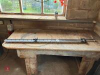 1 RECORD 138 5' SASH CLAMPS
