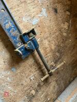 1 RECORD 138 5' SASH CLAMPS - 4