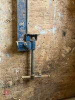 1 RECORD 138 5' SASH CLAMPS - 7