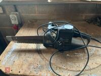 B & D ALLIGATOR SAW