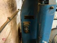 WADKIN DRA 630 BAND SAW - 16