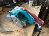 MAKITA 100MM X 610MM BELT SANDER - 6
