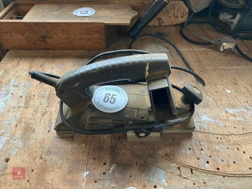 BLACK & DECKER BELT SANDER
