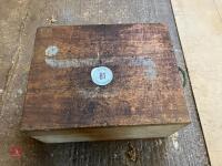 ELU ROUTER & BITS - 2