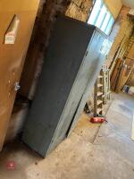 WORKSHOP CABINET - 5