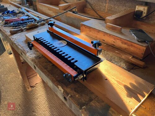 DOVETAIL JIG