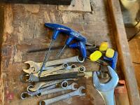 MIXED HAND TOOLS - 9