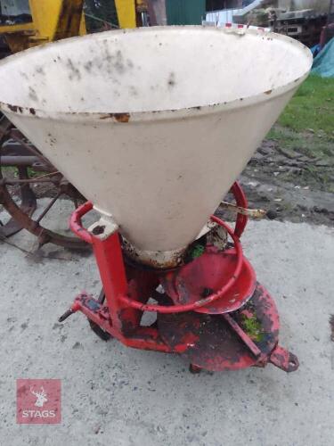 SHANKS FERTILISER SPREADER (S/R)