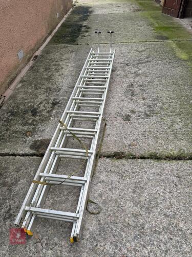 TRIPLE EXTENDING ROOF LADDER