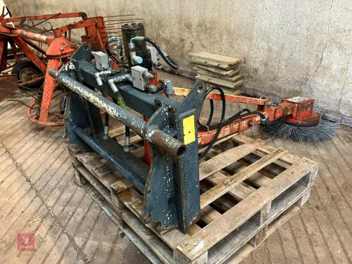 SUTON HYDRAULIC CUBICLE BRUSH (S/R)