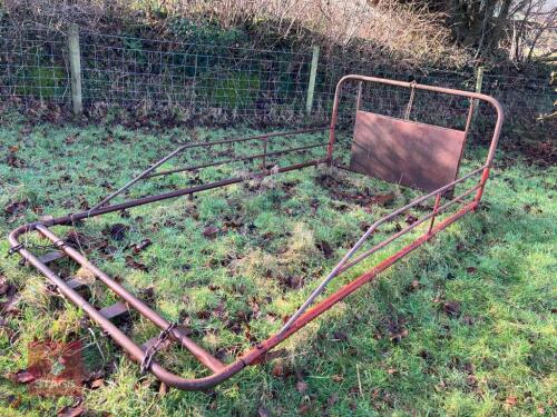 VINTAGE BALE SLEDGE