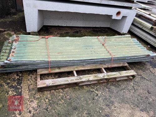 LRG QTY OF GALVANISED STEEL ROOF SHEETS