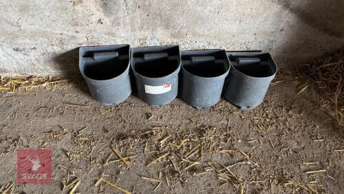 4 INDIVIDUAL TEAT FEEDERS