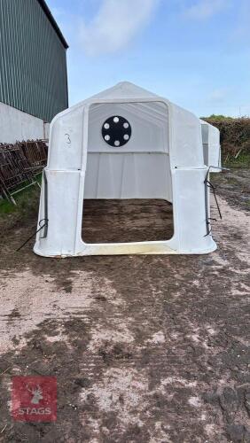 JFC GROUP CALF HUTCH