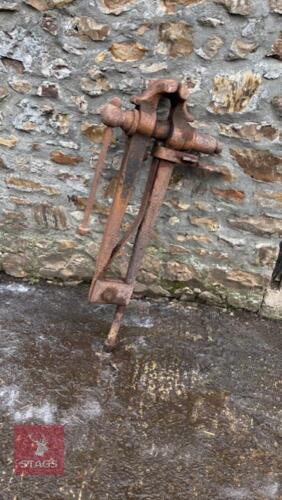 BLACKSMITHS LEG VICE