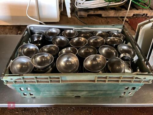 200 DESSERT/SERVING DISHES