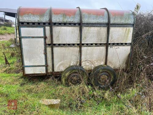 BATEMAN LIVESTOCK TRAILER (S/R)