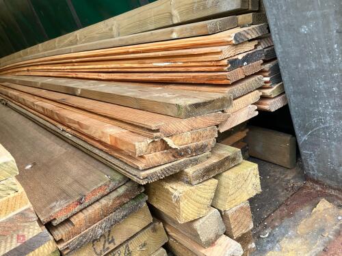 LRG QTY OF MIXED CEDAR BOARDS