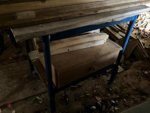 45'' X 31'' X 40'' WHEELED TABLE