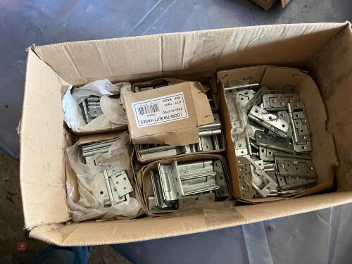 BOX OF SS HINGES