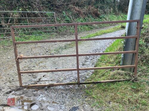 METAL 7' 9'' GATE