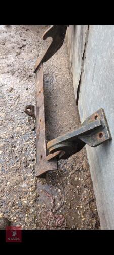 MERLO BOLT ON BRACKETS