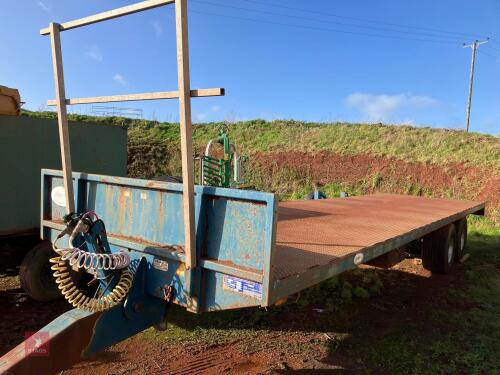 2007 WARWICK 32' BALE TRAILER