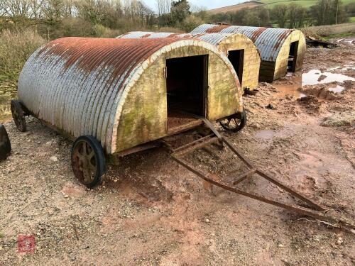 MOBILE FARROWING PIG ARC