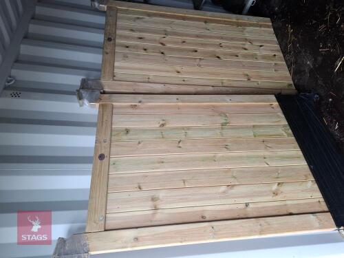 WOODEN GATE/DOOR