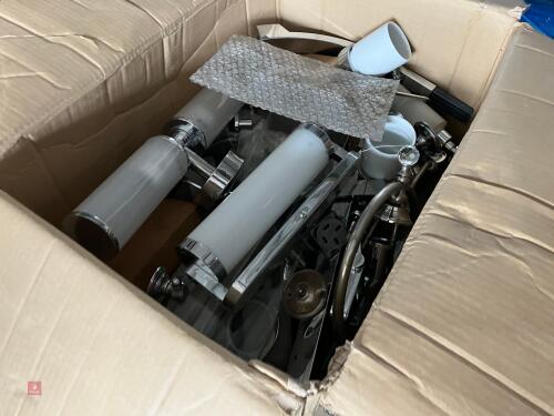 BOX OF SHOWER ACCESSORIES
