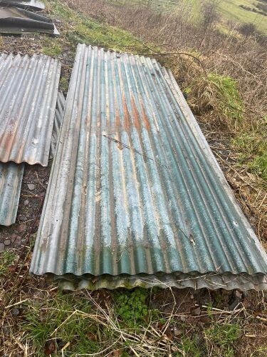 10 X 10' CORRUGATED SHEETS