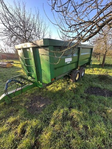 2000 RICHARD WESTON 8TON GRAIN TRAILER