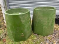 2 RUMENCO MINERAL LICK HOLDERS - 3