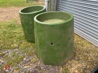 2 RUMENCO MINERAL LICK HOLDERS - 4