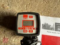 1999 KRM R-600 8 METRE DRILL - 4