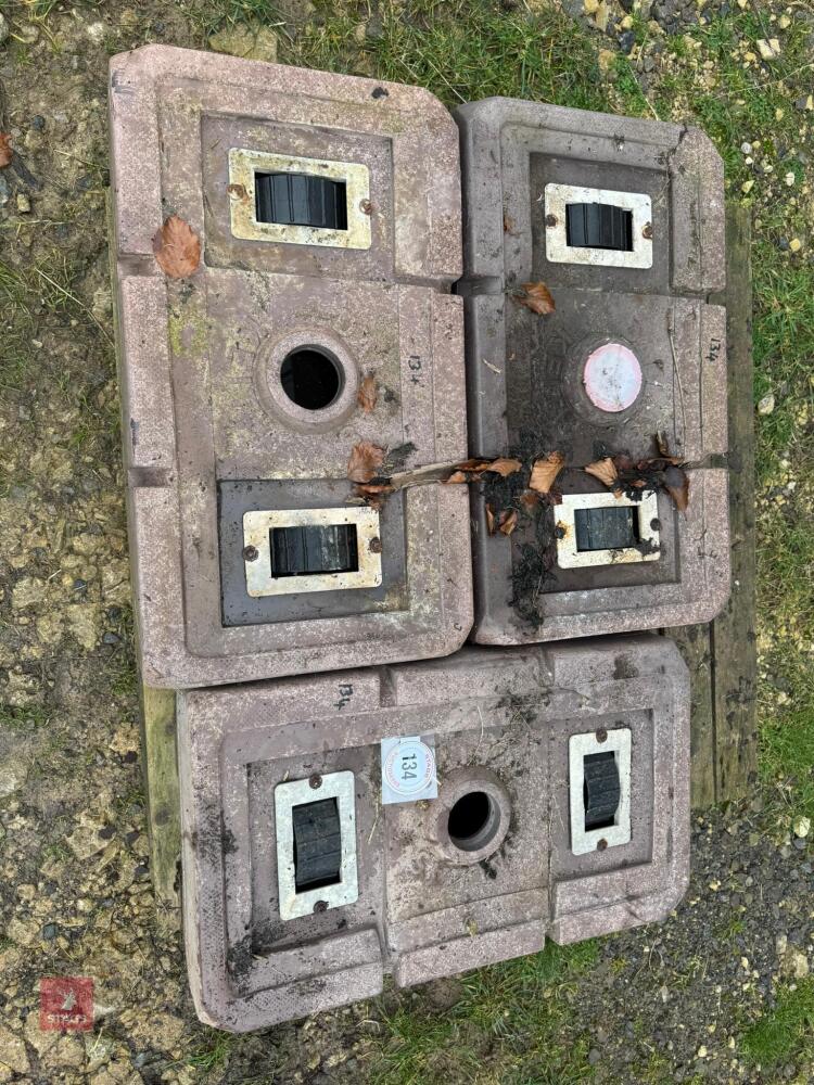 3 DALLAS KEITH MINERAL LICK FEEDERS