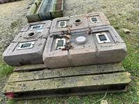 3 DALLAS KEITH MINERAL LICK FEEDERS - 4