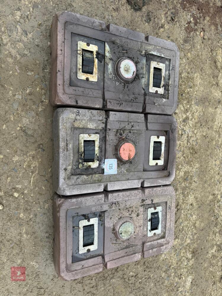 3 DALLAS KEITH MINERAL LICK FEEDERS