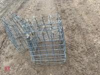 5 MESH HOOK OVER SHEEP HAY FEEDERS - 3