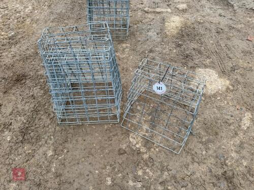 5 MESH HOOK OVER SHEEP HAY FEEDERS