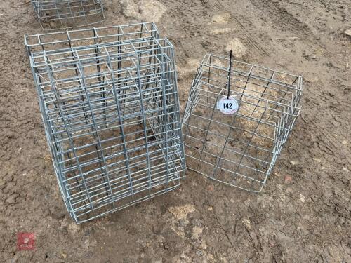 5 MESH HOOK OVER SHEEP HAY FEEDERS
