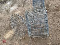 5 MESH HOOK OVER SHEEP HAY FEEDERS - 4