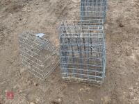 5 MESH HOOK OVER SHEEP HAY FEEDERS - 4