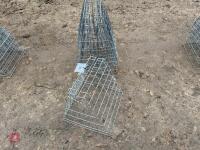 5 MESH HOOK OVER SHEEP HAY FEEDERS - 6