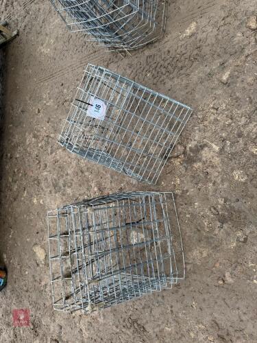5 MESH HOOK OVER SHEEP HAY FEEDERS