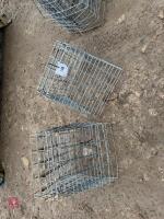 5 MESH HOOK OVER SHEEP HAY FEEDERS